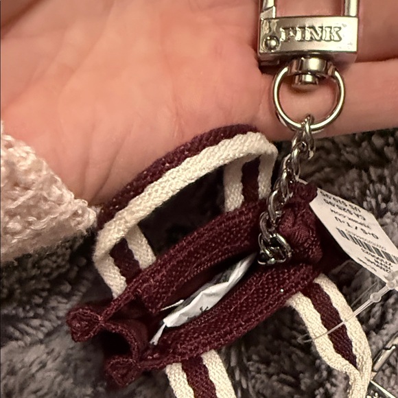 PINK Victoria's Secret BurgundyCream or Pink Cream Mini Bags-Your tiny traveler! - Picture 4 of 13